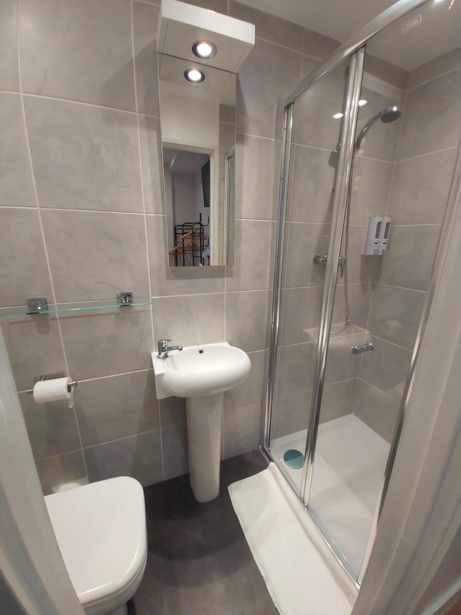 לונדון Falcon Hotel מראה חיצוני תמונה